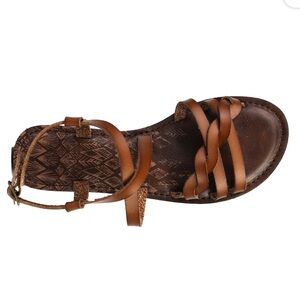 Time & Tru Black and Brown Strappy Sandals